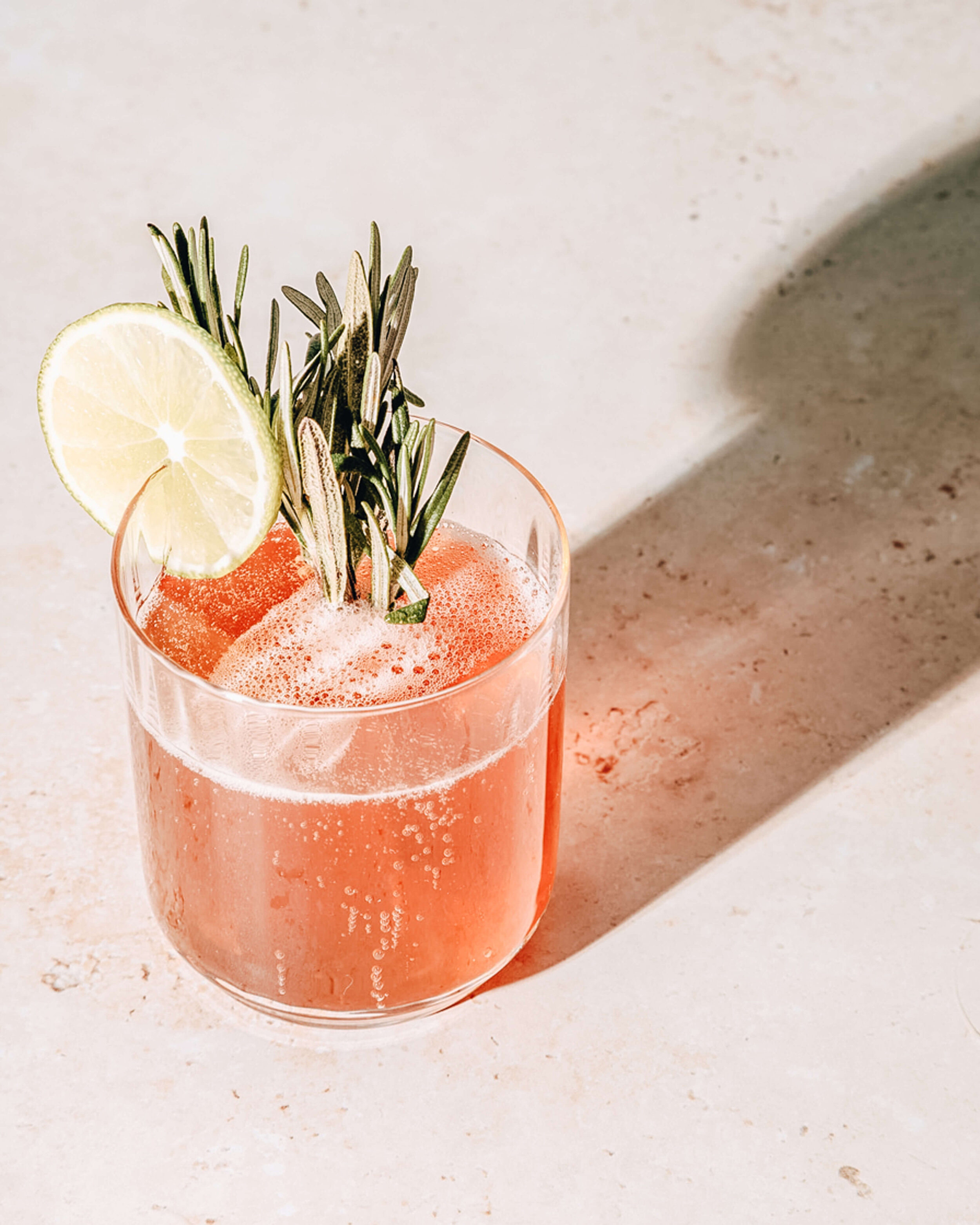 How to Make Water Kefir: A Simple Fizzy Drink with Probiotic Benefits