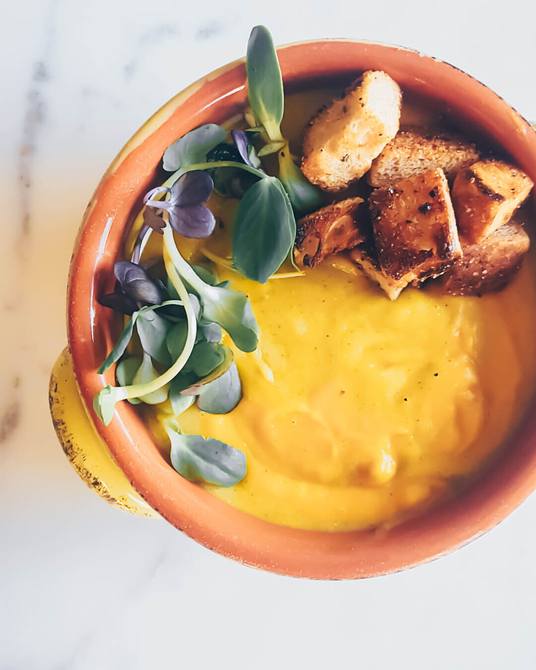 Cheesy Vegan Broccoli Soup